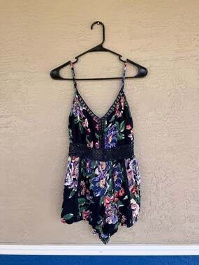 Willow & Root Floral Crochet Lace Romper, Navy Blue Boho Summer Bodysuit, Size S